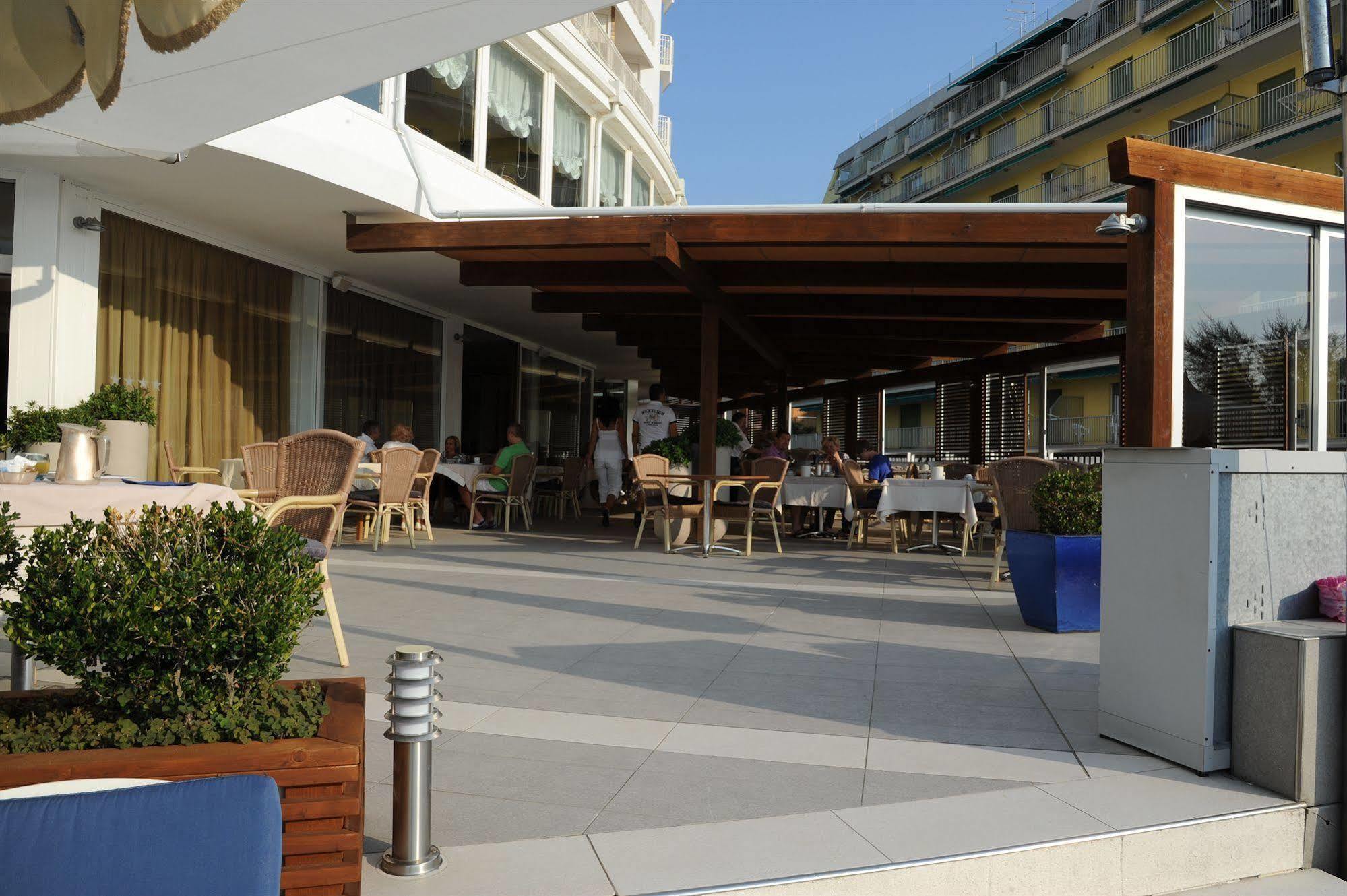 Hotel Delle Nazioni Lido di Jesolo Exterior foto